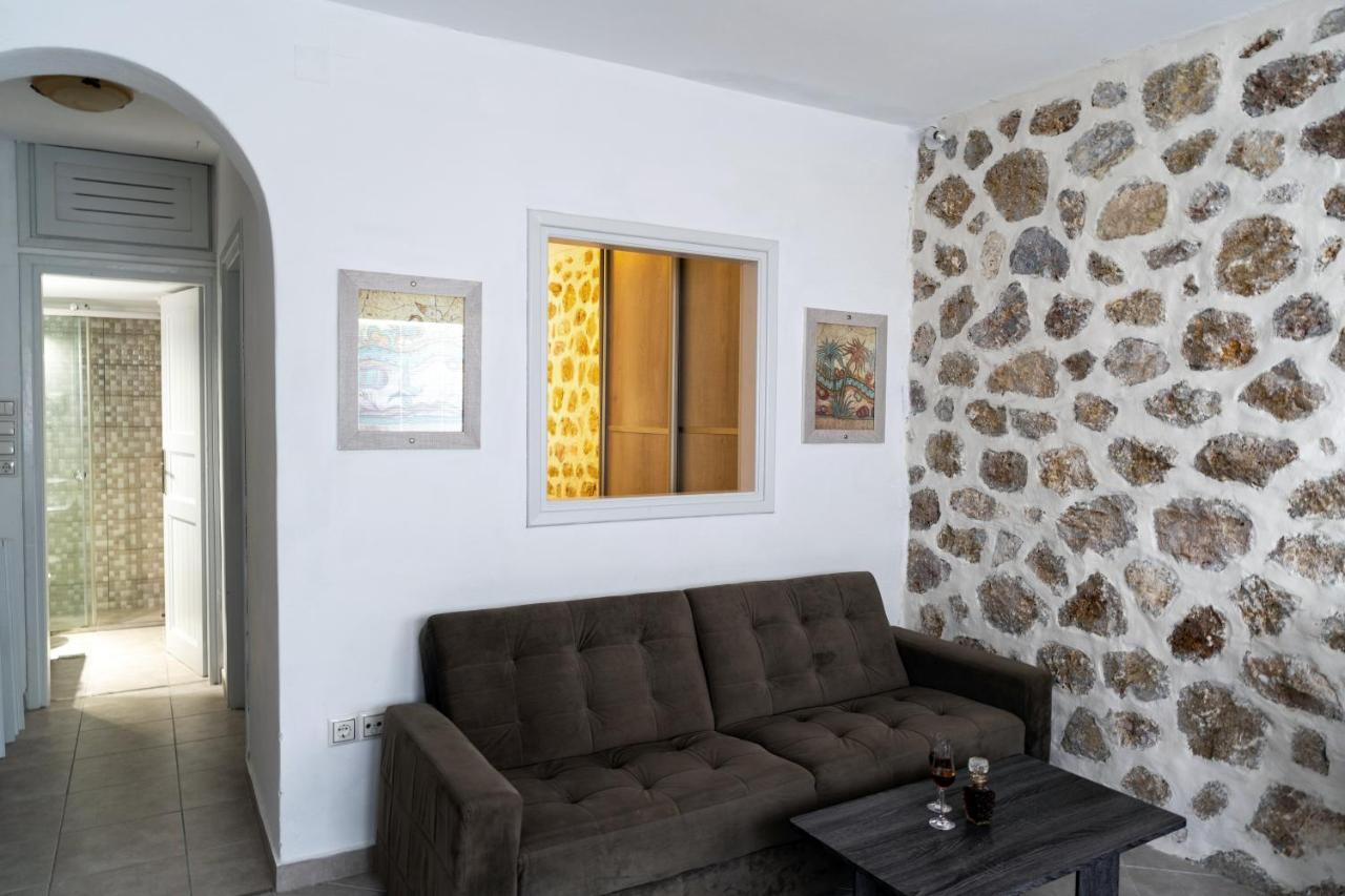 Aroma Cavas Apartment Pyrgos Kallistis Exterior photo