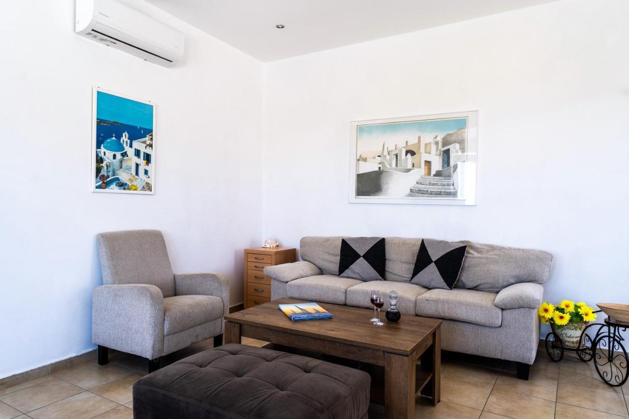 Aroma Cavas Apartment Pyrgos Kallistis Exterior photo